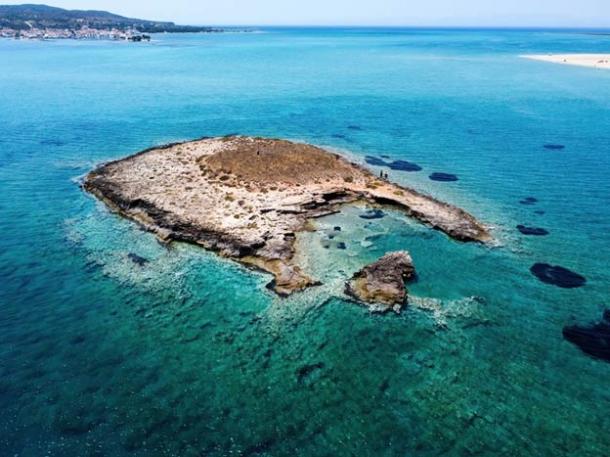 5,000-Year-Old Town Discovered Underwater in Greece