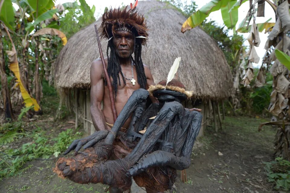 The Papuan Tribe Cares For a 250-year-old Mummy To preserve Ancient Rite