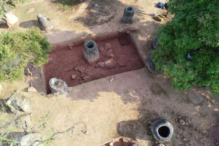 
10-Foot-Tall Stone Jars 'Made by Giants' Stored Human Bodies in Ancient Laos