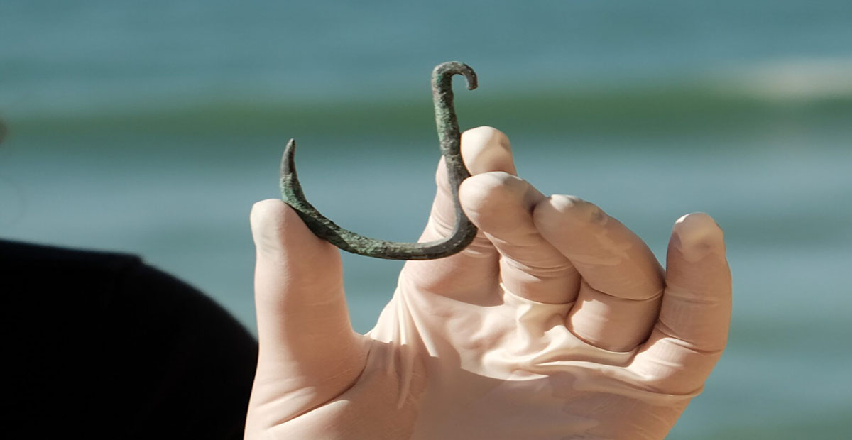 In Ashkelon, A 6,000-year-old Copper Fishing Hook Was Found