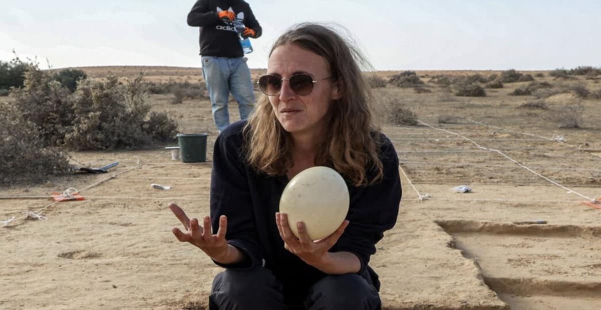 4000-year-old Ostrich Eggs Discovered in Negev Desert