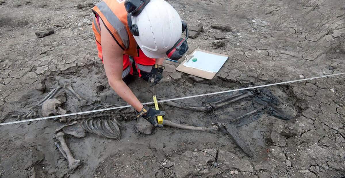 Archaeologists Discover Medieval Skeleton with his Boots Still on in London