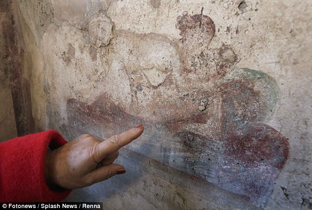 Pompeii wall Paintings Reveal the Raunchy Services Offered in Ancient Roman 