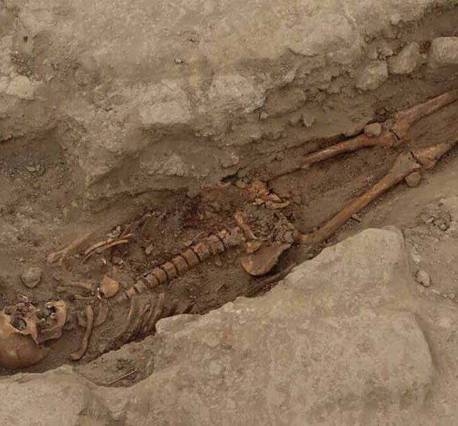 The Discovery of Ancient Peruvian Burial Tombs