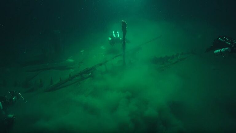 World’s Oldest Intact Shipwreck Found At The Bottom Of The Black Sea ...