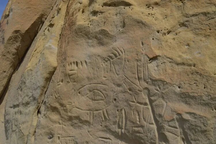 Mysteries of Ancient Handprints Revealed