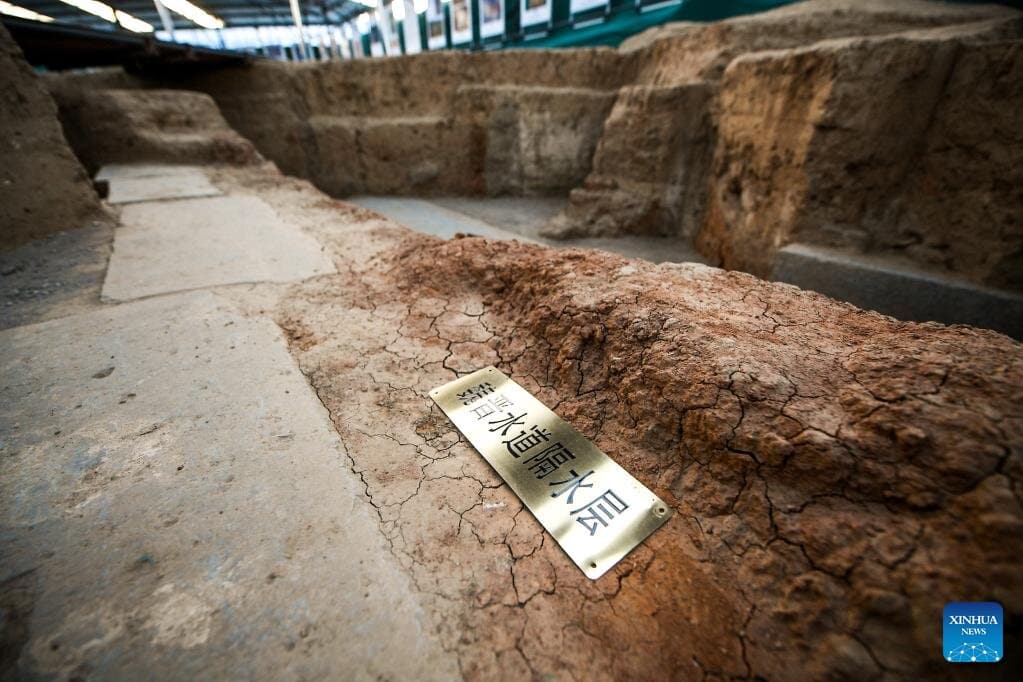 Ancient Water System Unearthed in Luoyang Revealing 