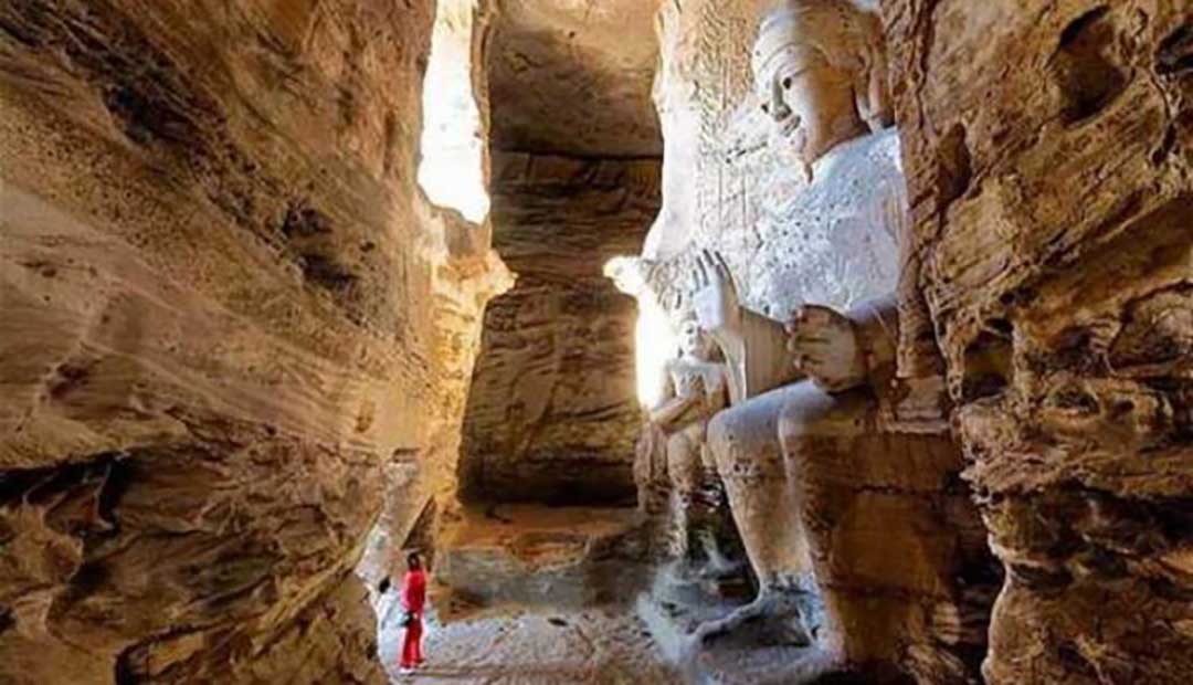 The Underground City of Giant Skeletons Discovered in the Grand Canyon