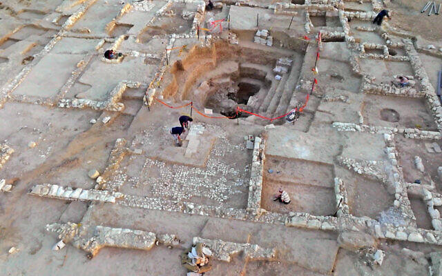 Luxurious 1,200-Year-Old Mansion Unearthed