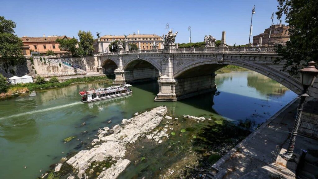 Hidden Ancient ‘Bridge of Nero’ in Rome