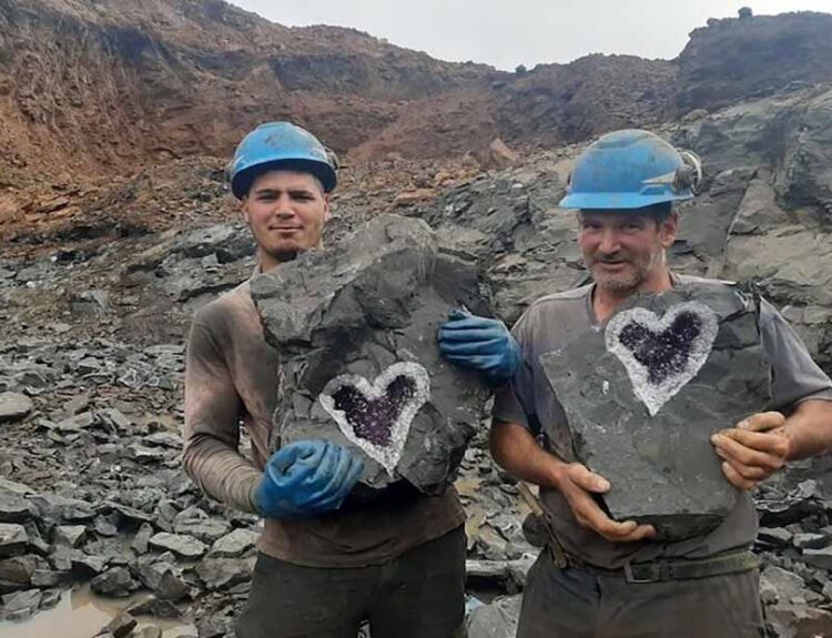 Amazing Heart-Shaped Amethyst Geode Discovered by Miners in Uruguay