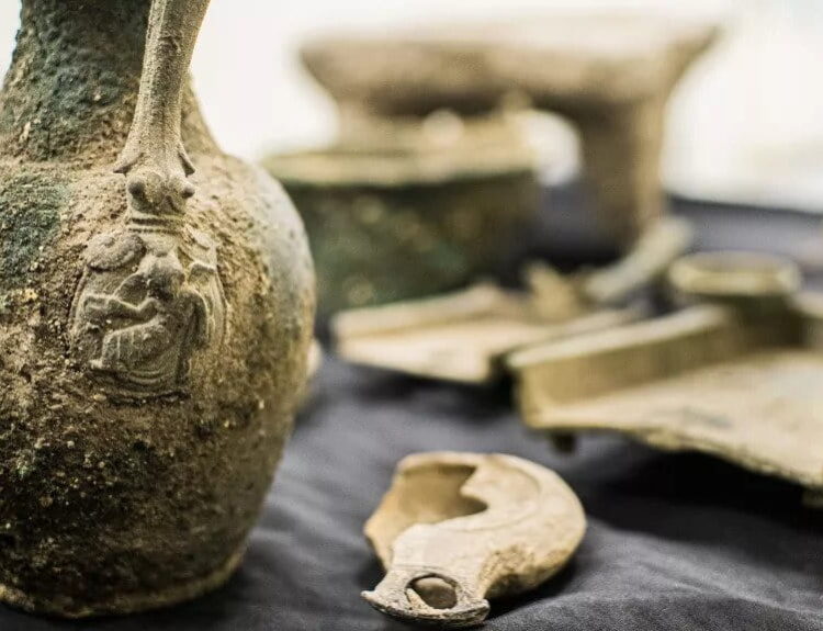 Roman ‘Battle Spoils’ Recovered from Robbers in Jerusalem