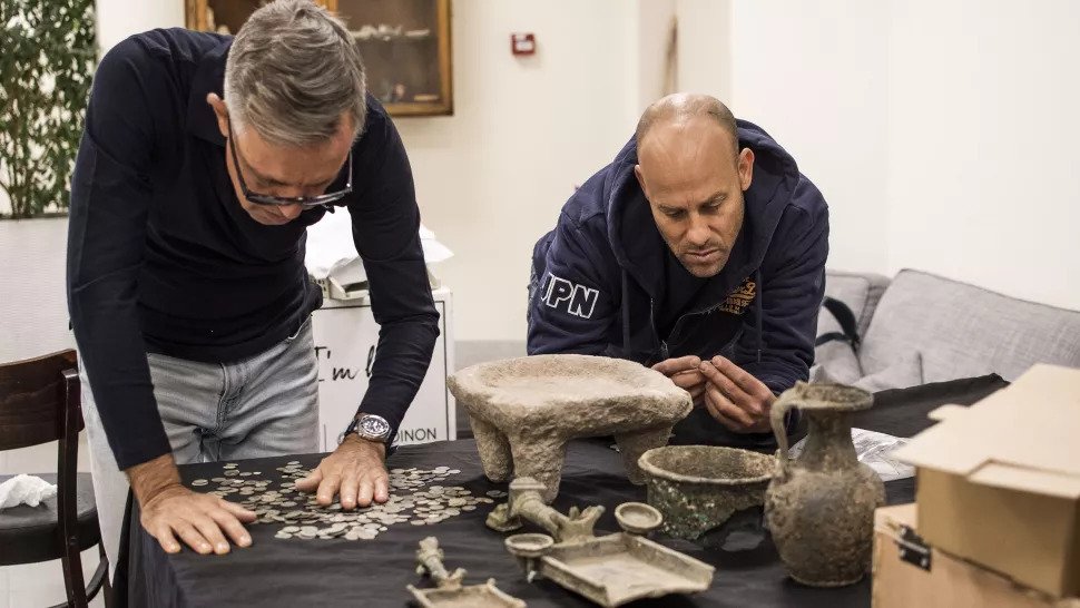 1,900-Year-Old Roman ‘Battle Spoils’ Recovered from Robbers in Jerusalem