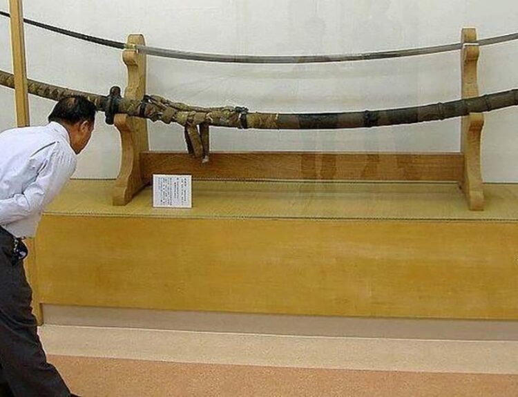 Was this Massive Sword from the 15th Century used by a Giant Samurai?