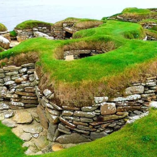 Erosion Uncovers Potential Neolithic Village Site in Orkney, Scotland