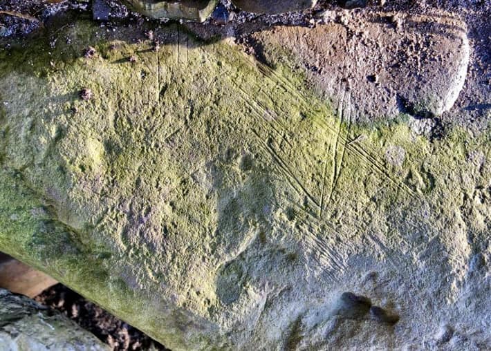 Erosion Uncovers Potential Neolithic Village Site in Orkney, Scotland