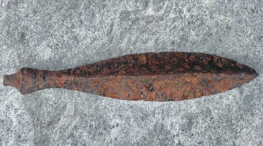 Viking-Era Arrowhead Found 