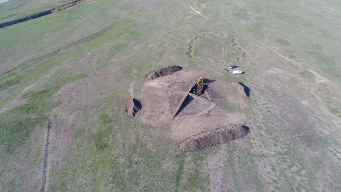 Yamnaya Burial Mounds 