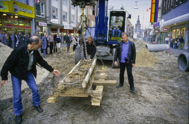 New Thoughts on the “Lead Lady” of the Netherlands