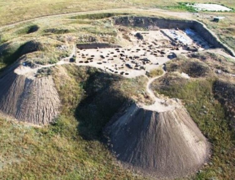 2,500-Year-Old Greek City of Phanagoria Reveals Stele of Persian King Darius I — One-Third Now Underwater