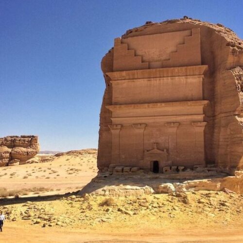 Qasr Al-Farid: The Lonely Nabataean Tomb Carved in the Saudi Desert