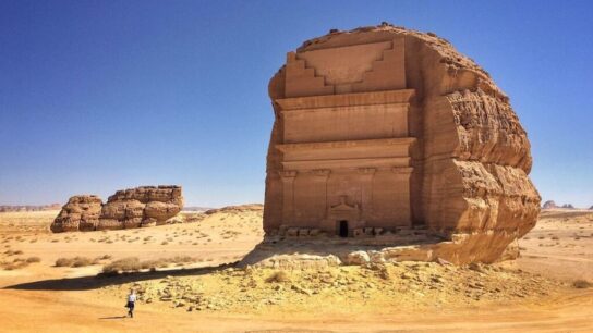 Qasr Al-Farid: The Lonely Nabataean Tomb Carved in the Saudi Desert