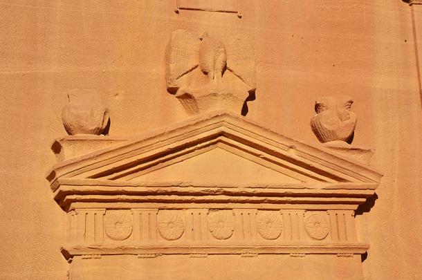 Qasr Al-Farid: The Lonely Nabataean Tomb Carved in the Saudi Desert