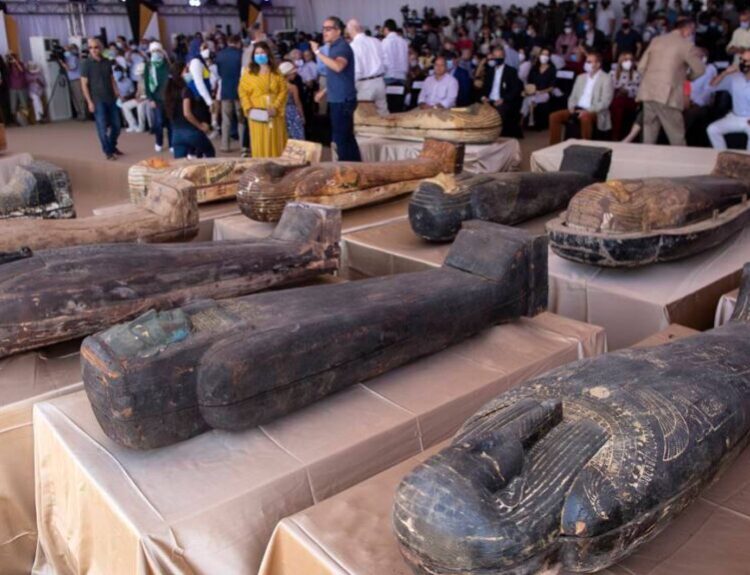 Archaeologists Discover 59 Ancient Coffins and Mummies in Egypt’s Saqqara Necropolis