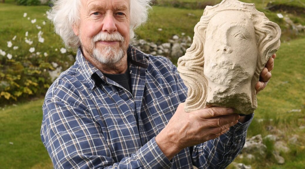 Potential Royal Statue Fragment Unearthed at Shaftesbury Abbey in England