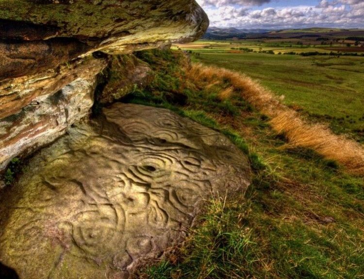 Britain’s Hidden Stone Age Rock Art Discovered in Northern England